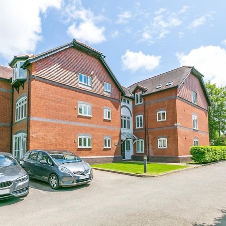 Large Apartment With Parking Guildford Exterior foto